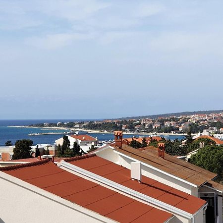 Apartment Valamar Novalja Buitenkant foto