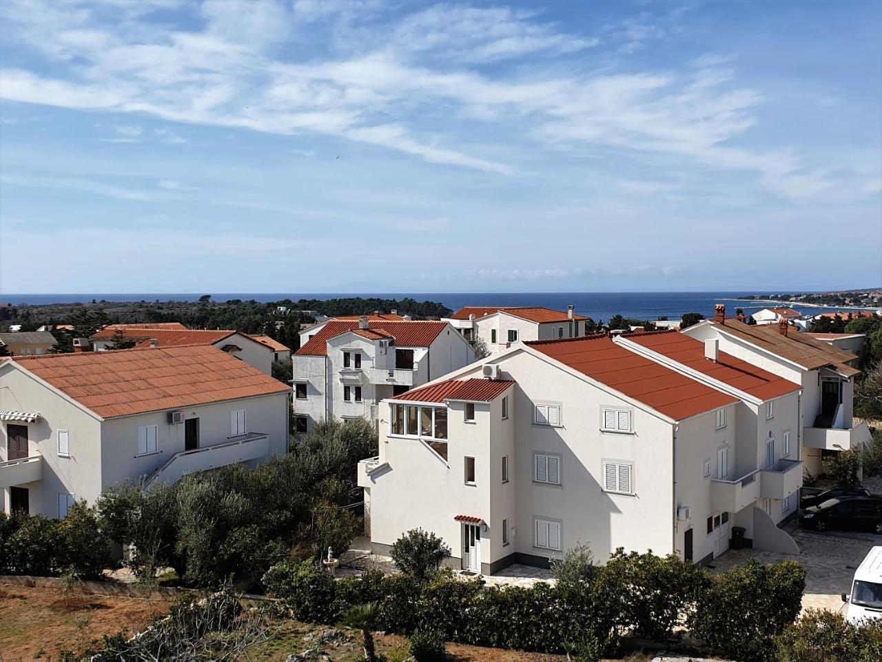 Apartment Valamar Novalja Buitenkant foto