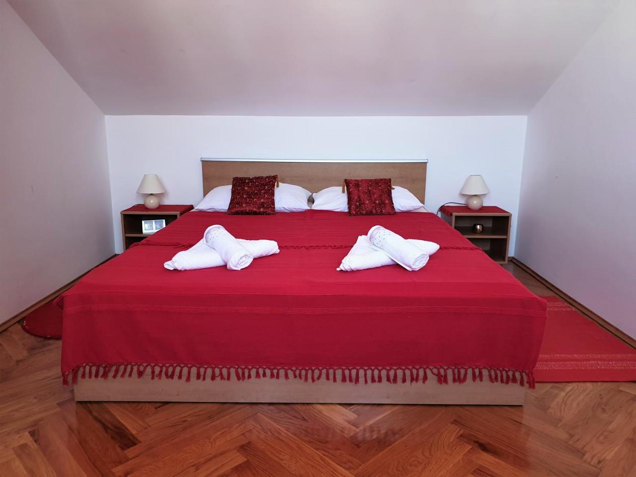 Apartment Valamar Novalja Buitenkant foto